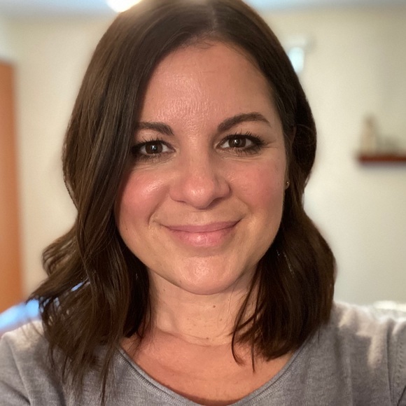 Meet your Posher, Heather - Picture 1 of 1